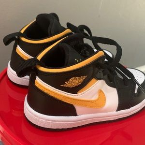 Toddler boys Nike air Jordan
